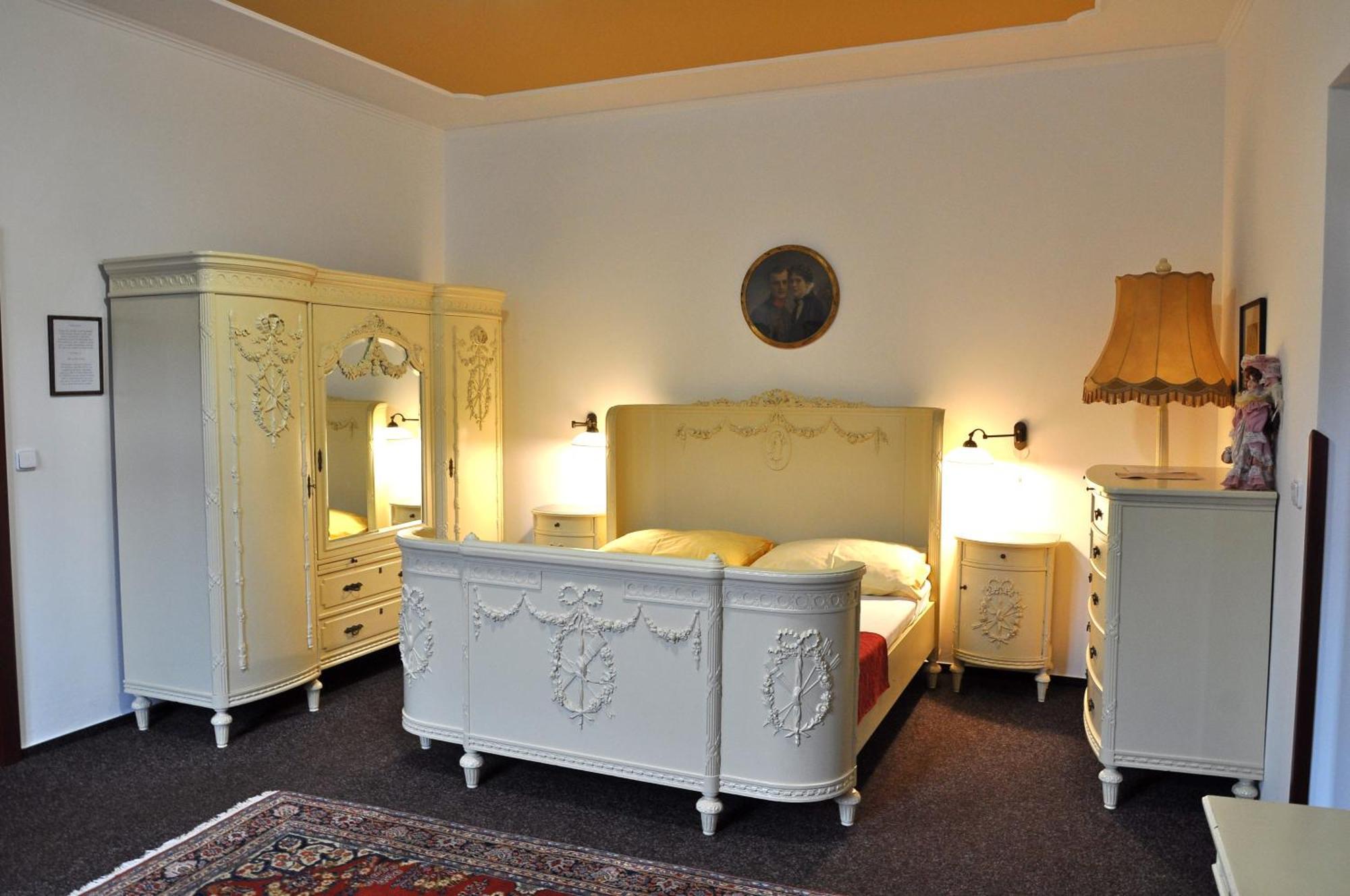 Hotel Cisar Ferdinand Loket Εξωτερικό φωτογραφία