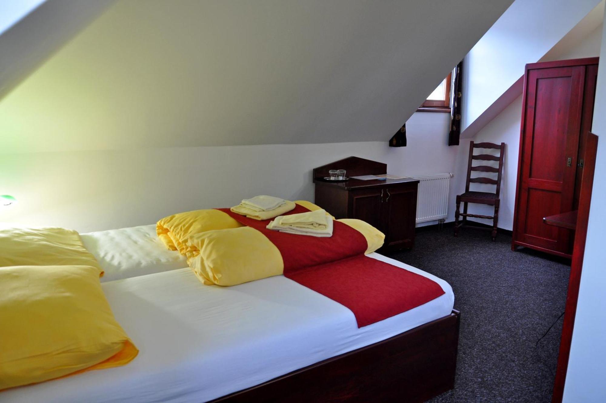Hotel Cisar Ferdinand Loket Δωμάτιο φωτογραφία