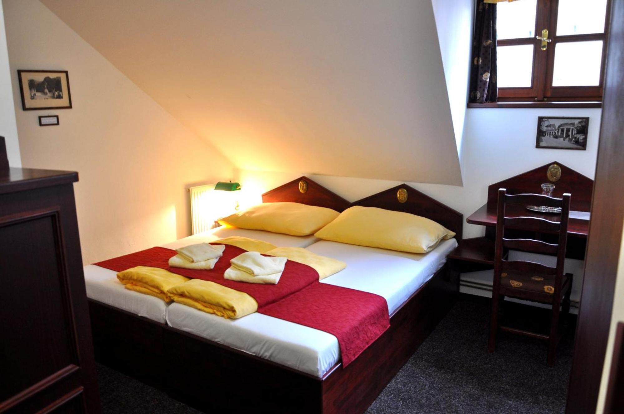 Hotel Cisar Ferdinand Loket Δωμάτιο φωτογραφία